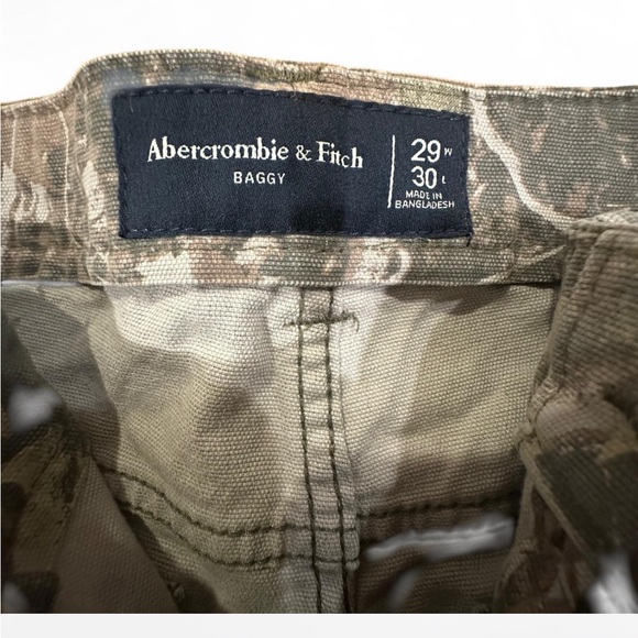 Abercrombie & Fitch Tan Camouflage Pants - Picture 5 of 7